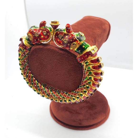 Elephant Bangle in Gold and Silver - Picture 4 of 10